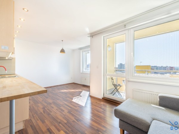 Sale flats 2+KT 72 m², Praha - Černý Most